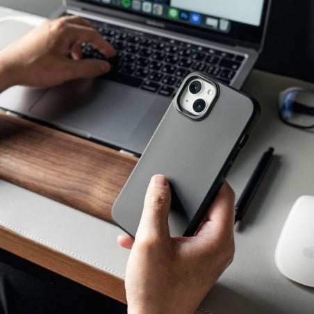 Coque SolidSuit iPhone 16e - Gris Argent - Rhinoshield photo 2