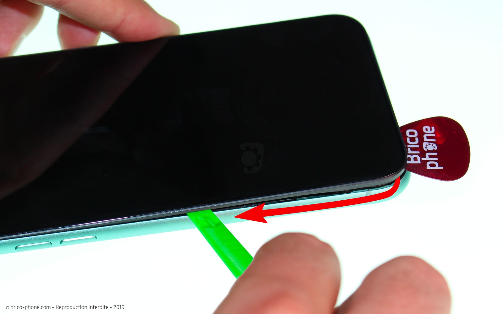 Remplacement du haut-parleur inférieur de l'iPhone 11 - Tutoriel de  réparation iFixit