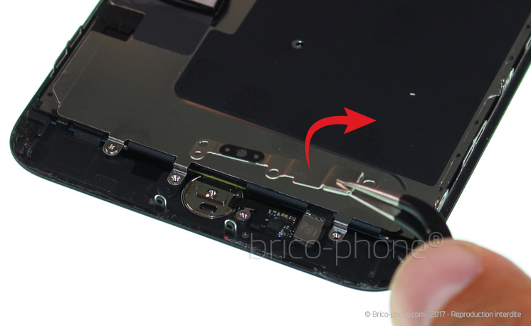 Changement d'écran complet pré-monté (châssis+vitre+LCD) sur iPhone 8 Plus photo 3