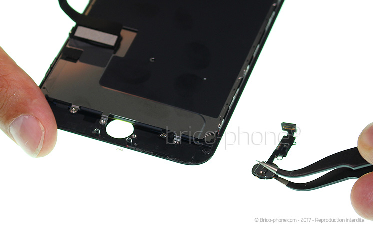 Changement d'écran complet pré-monté (châssis+vitre+LCD) sur iPhone 8 Plus photo 1