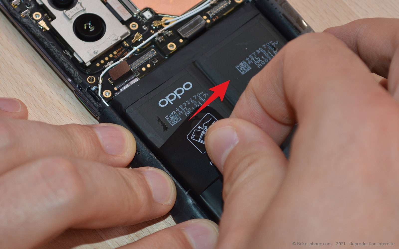 Changement de batterie sur Find X2 Pro photo 3