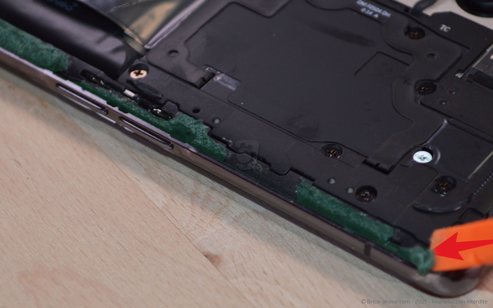 Changement du connecteur de charge sur Find X2 Pro photo 2