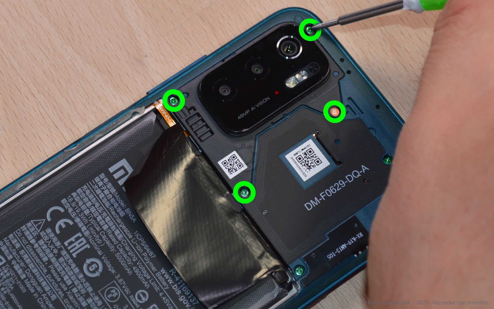 Changement du bloc écran sur Poco M3 Pro photo 1