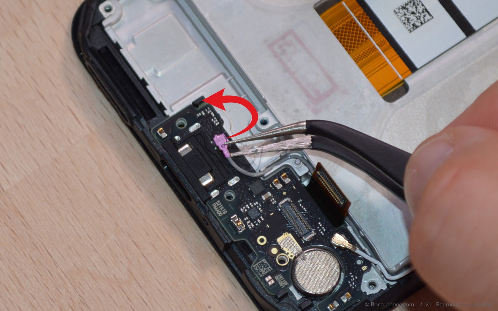 Changement du bloc écran sur Poco M3 Pro photo 3