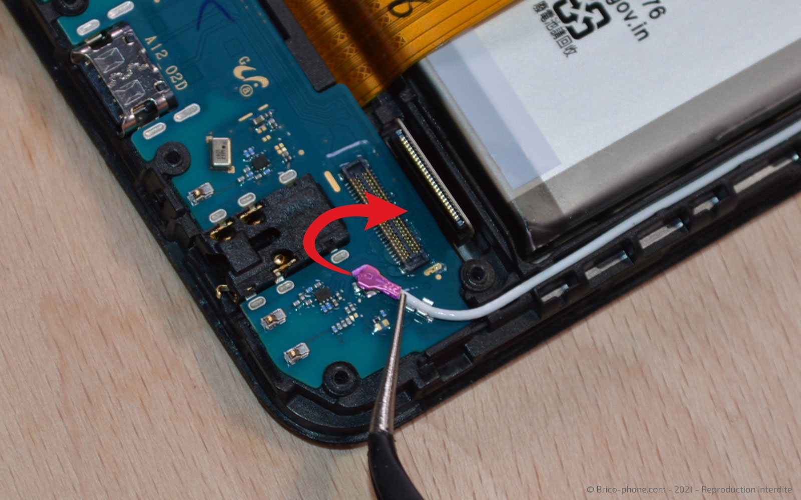 Changement du connecteur de charge sur Galaxy A12 / A12 Nacho photo 2