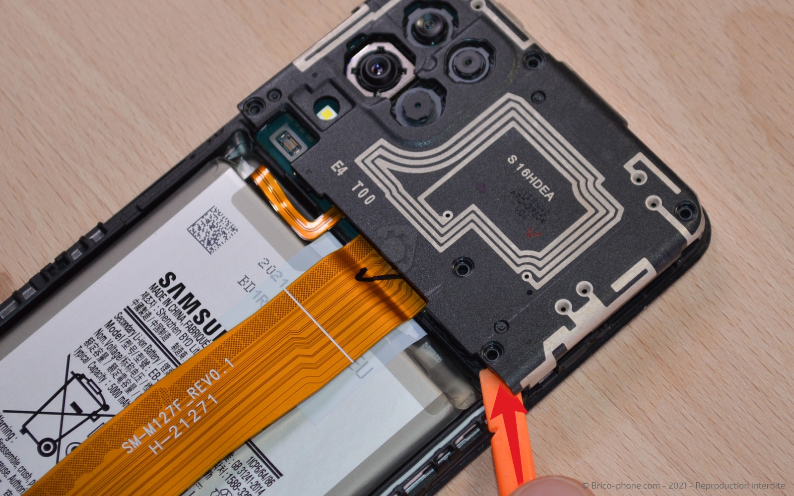 Changement du connecteur de charge sur Galaxy A12 / A12 Nacho photo 2