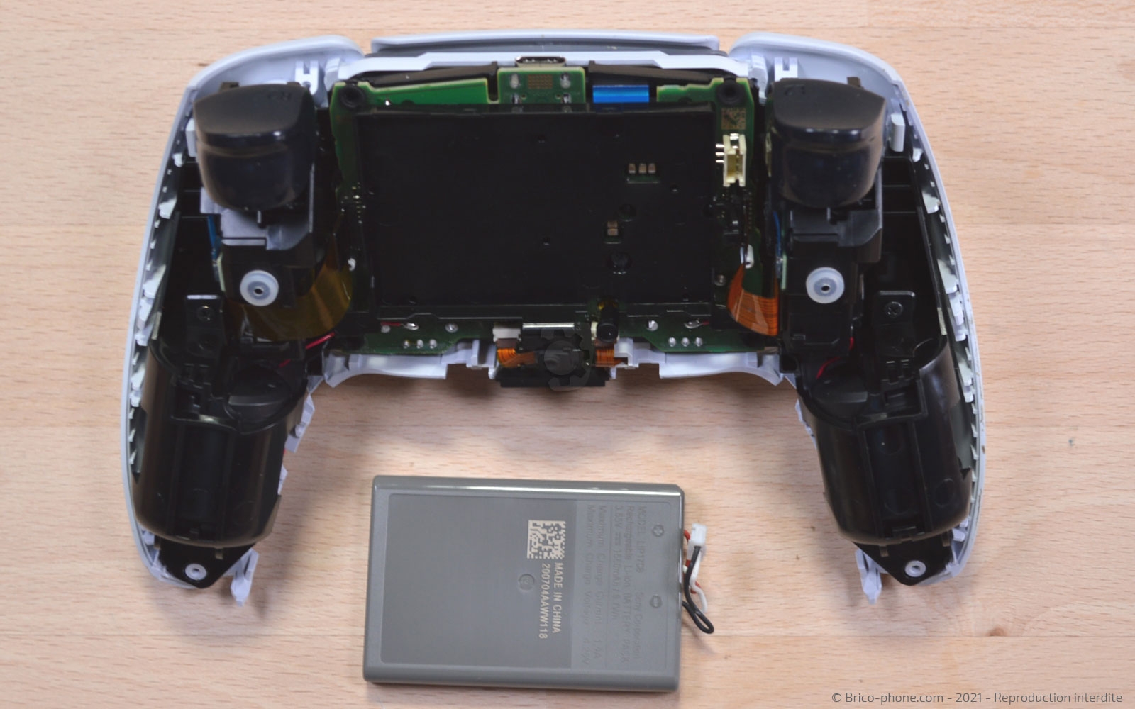 Démontage complet de la manette sur Playstation 5 photo 2