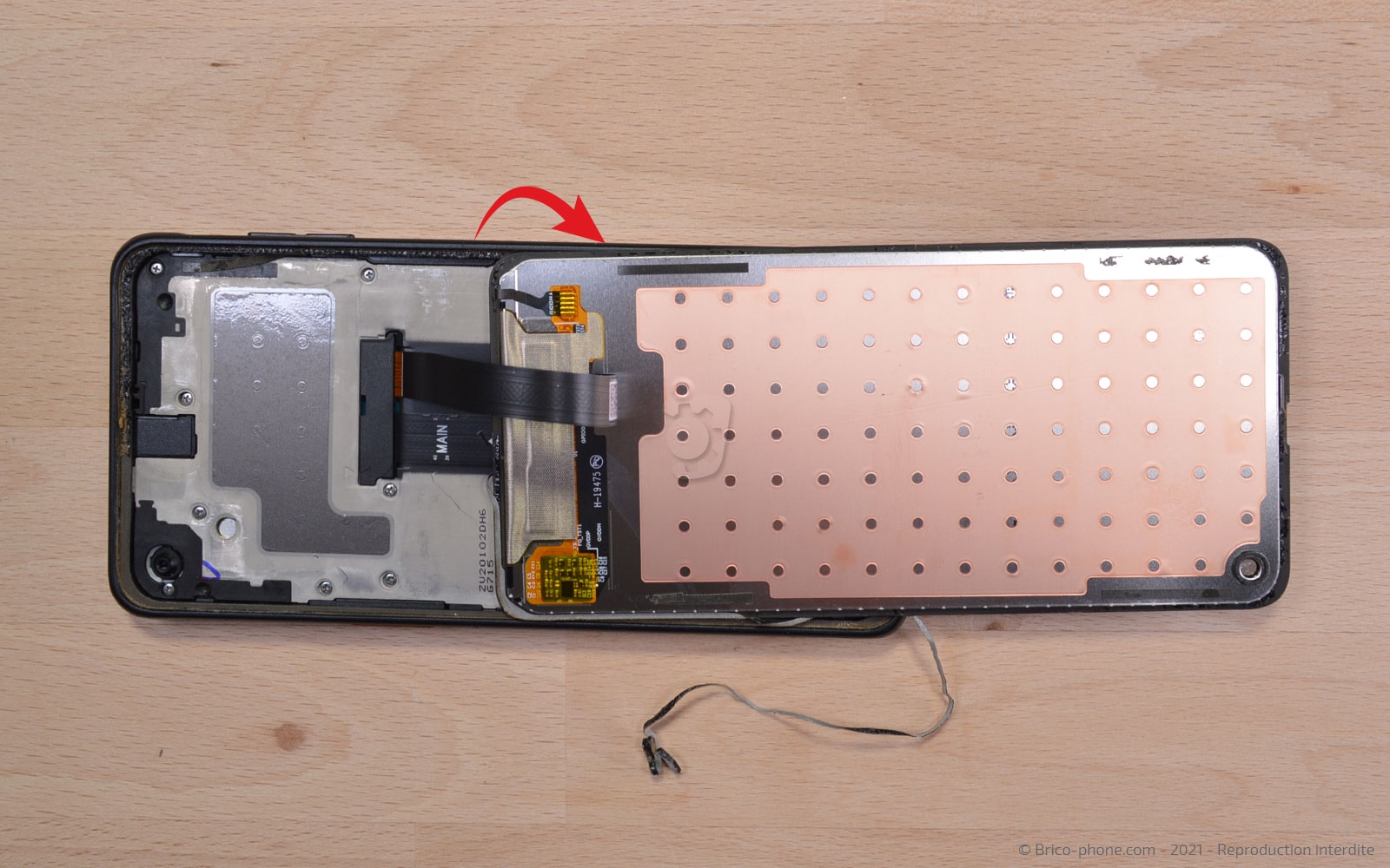 Changement de l'écran (vitre + LCD) sur Galaxy Xcover Pro photo 4