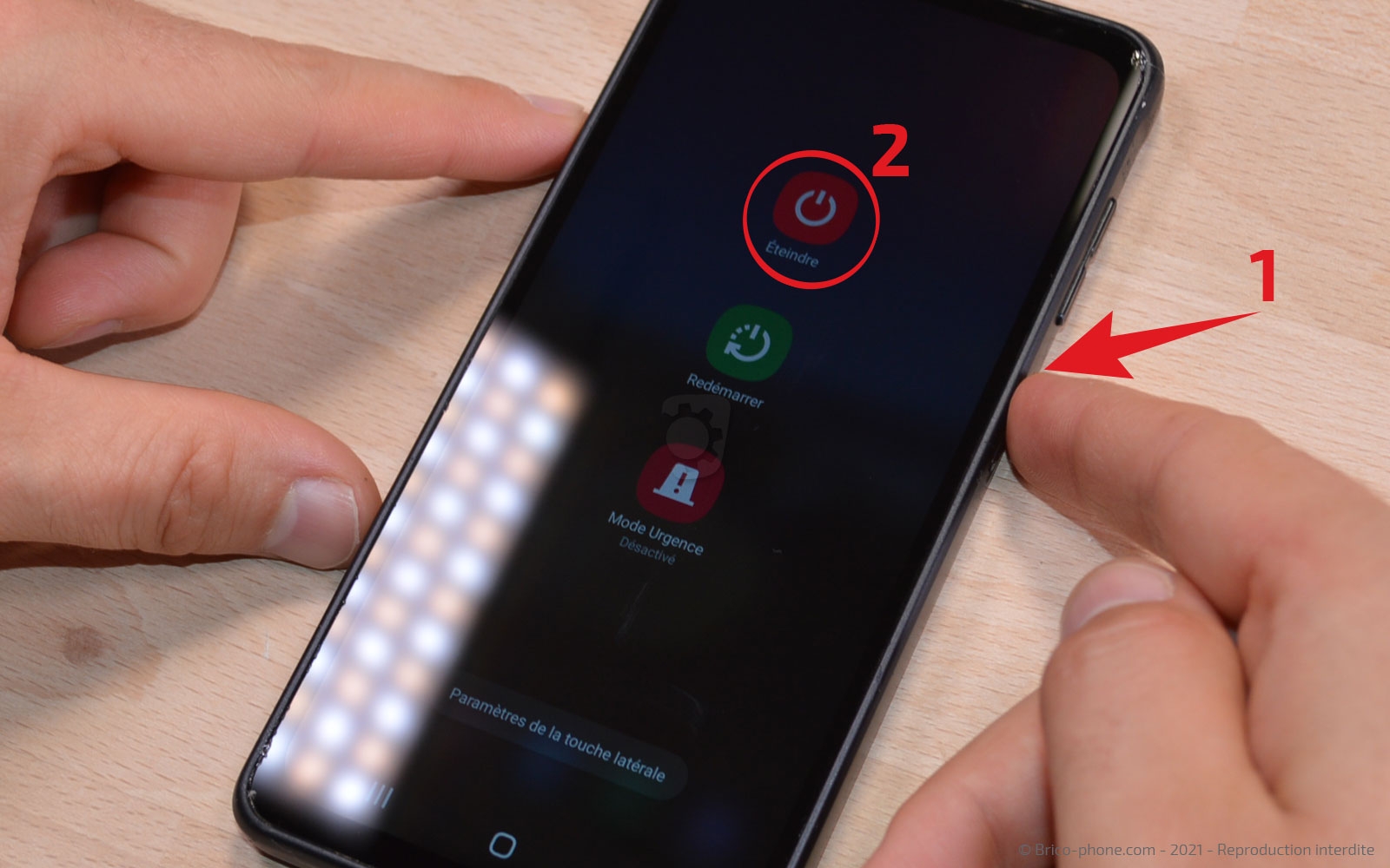 Changement du connecteur de charge sur Galaxy Xcover Pro photo 4