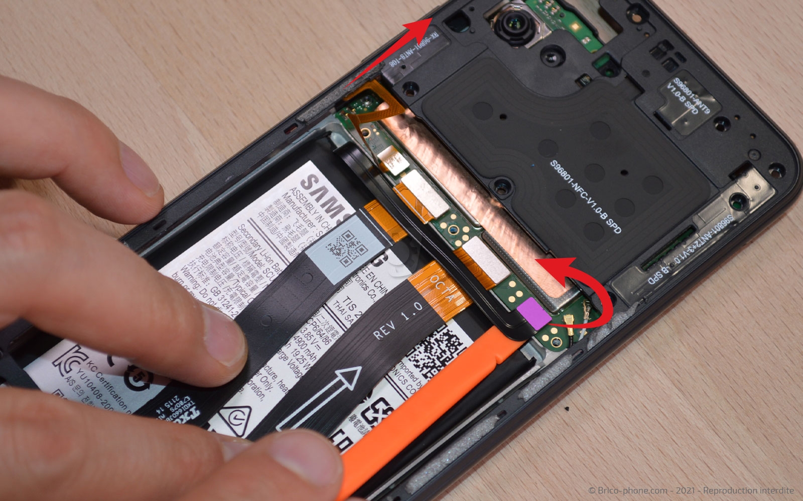 Changement de batterie sur Galaxy A22 (5G) photo 1