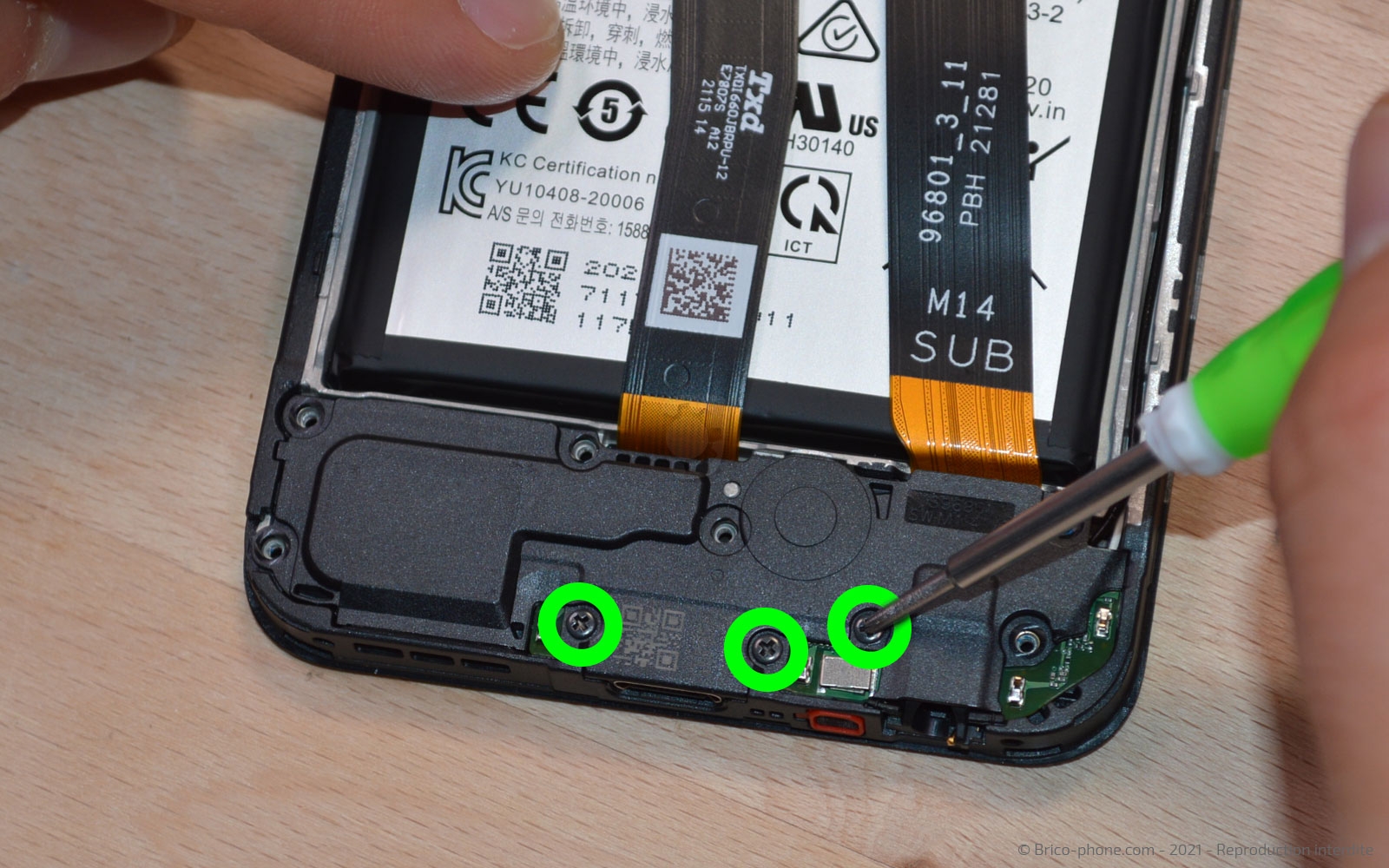 Changement de connecteur de charge sur Galaxy A22 (5G) photo 1