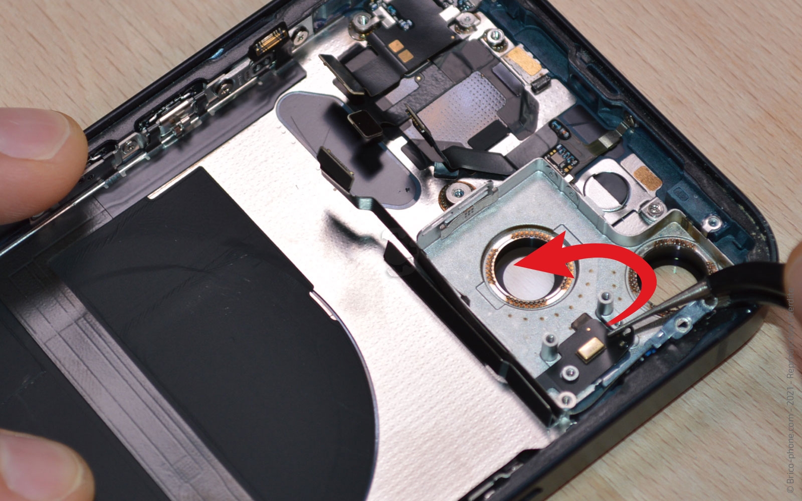 Guide de réparation sur iPhone 13 photo 3