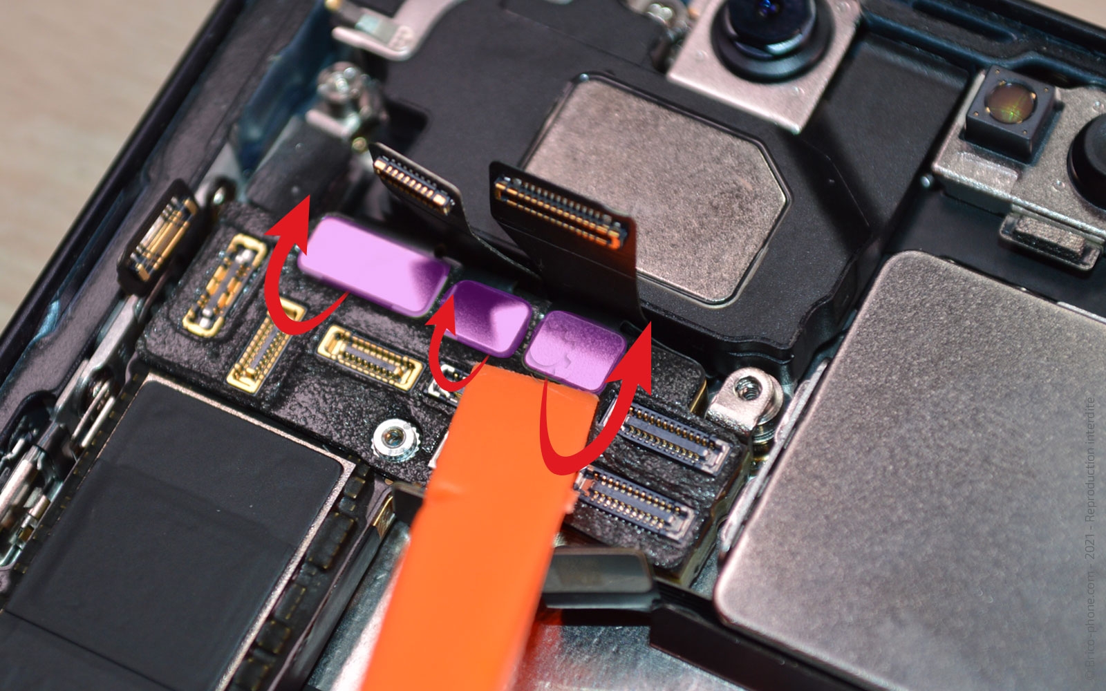 Guide de réparation sur iPhone 13 photo 4