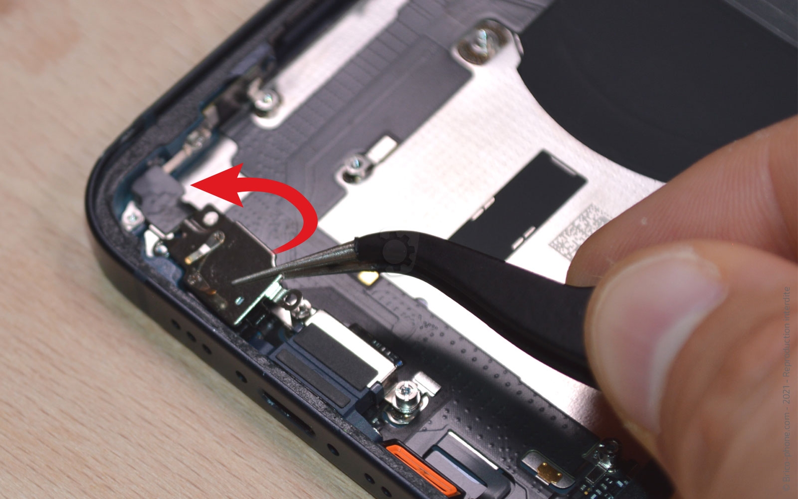 Guide de réparation sur iPhone 13 photo 3