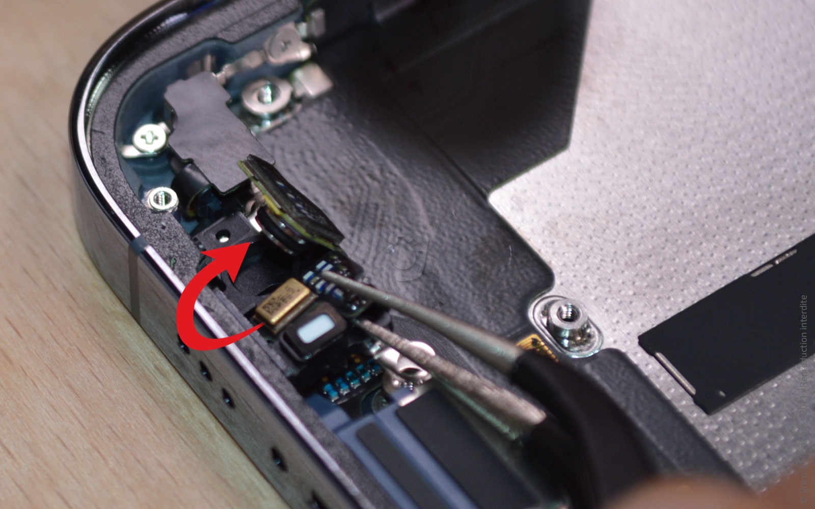 Guide de réparation sur iPhone 13 Pro photo 2