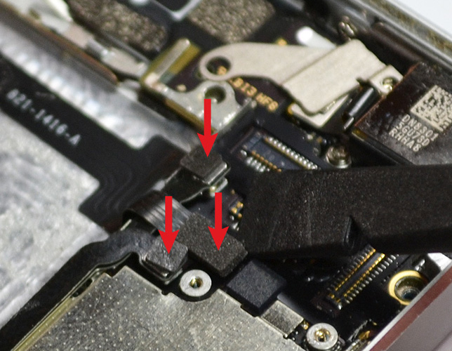 Changement de coque arrière sur iPhone 5 photo 1