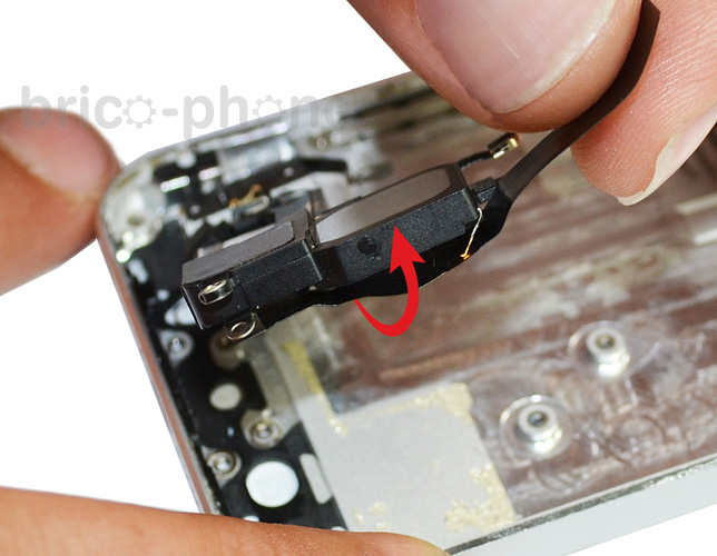 Changement de coque arrière sur iPhone 5 photo 1