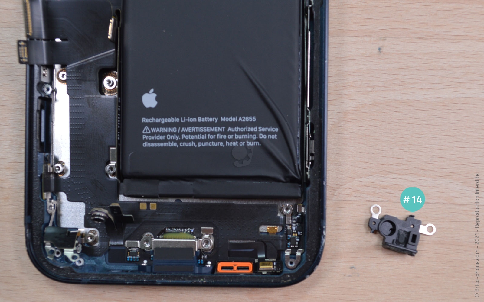 Changement du connecteur de charge sur iPhone 13 photo 2