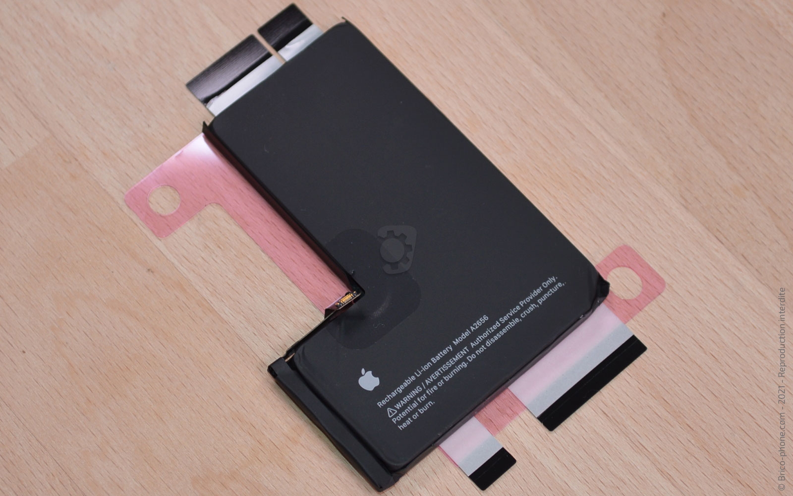 Changement du connecteur de charge sur iPhone 13 Pro photo 2