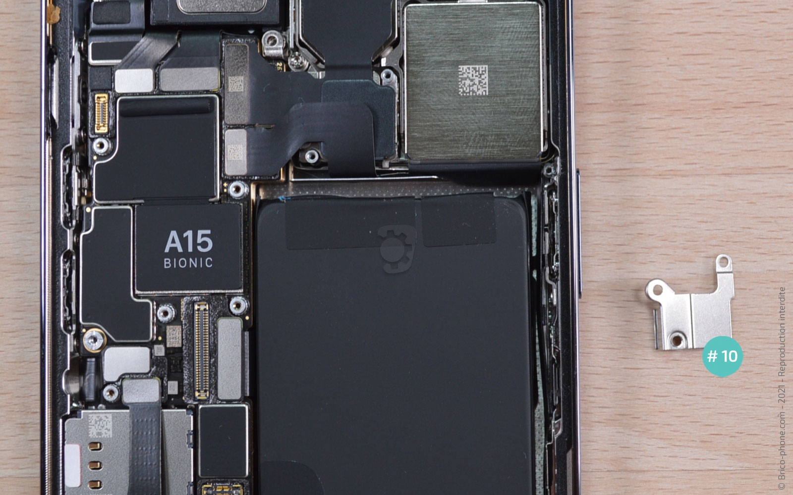 Changement du buzzer (HP interne) sur iPhone 13 Pro photo 3