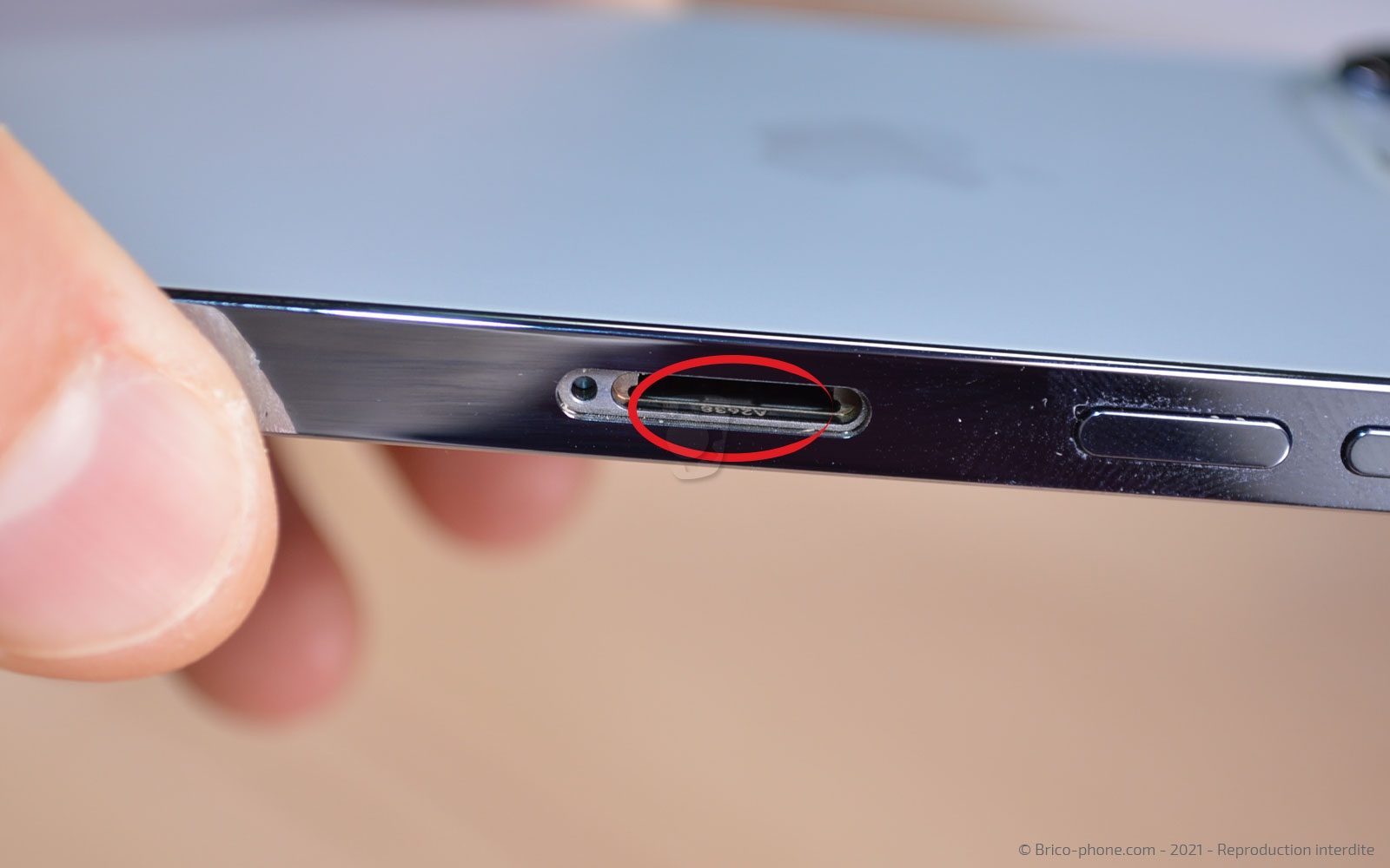 Changement du buzzer (HP interne) sur iPhone 13 Pro photo 2