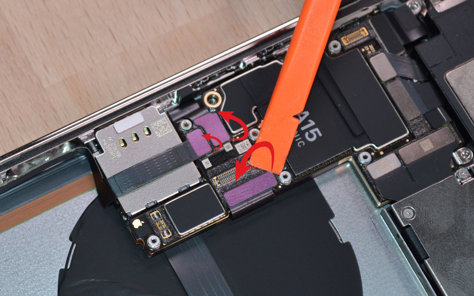 Guide de réparation sur iPhone 13 Pro Max photo 1