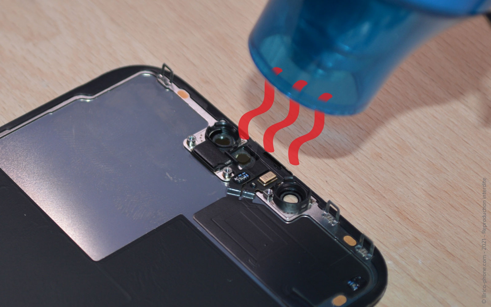 Comment changer l'écran (vitre + Oled) sur iPhone 13 Pro Max photo 1