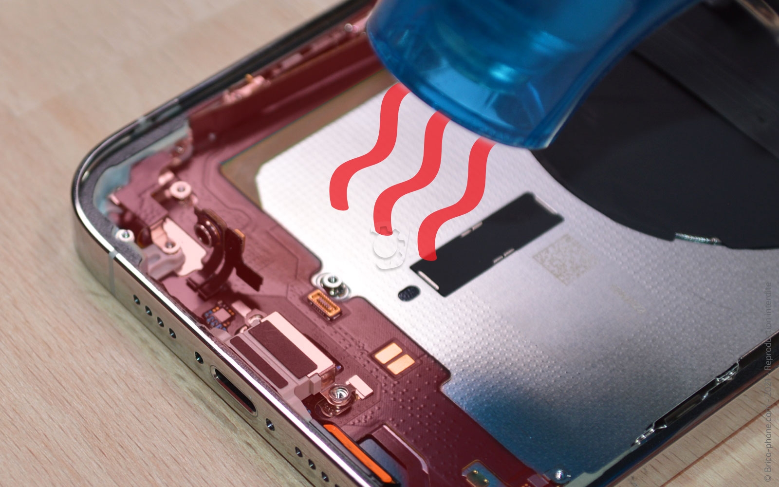 Comment changer le connecteur de charge sur iPhone 13 Pro Max photo 1