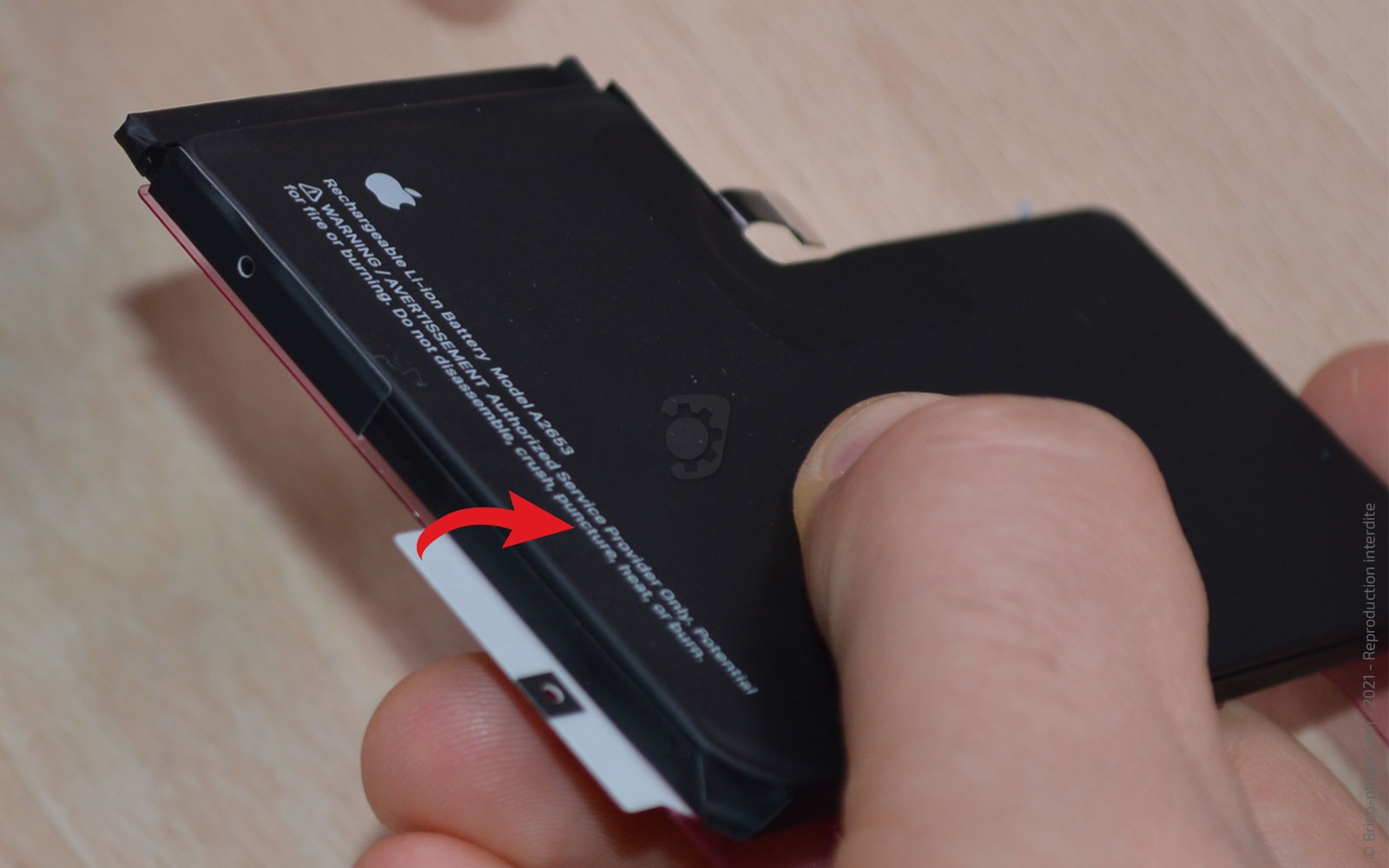 Comment changer le connecteur de charge sur iPhone 13 Pro Max photo 3