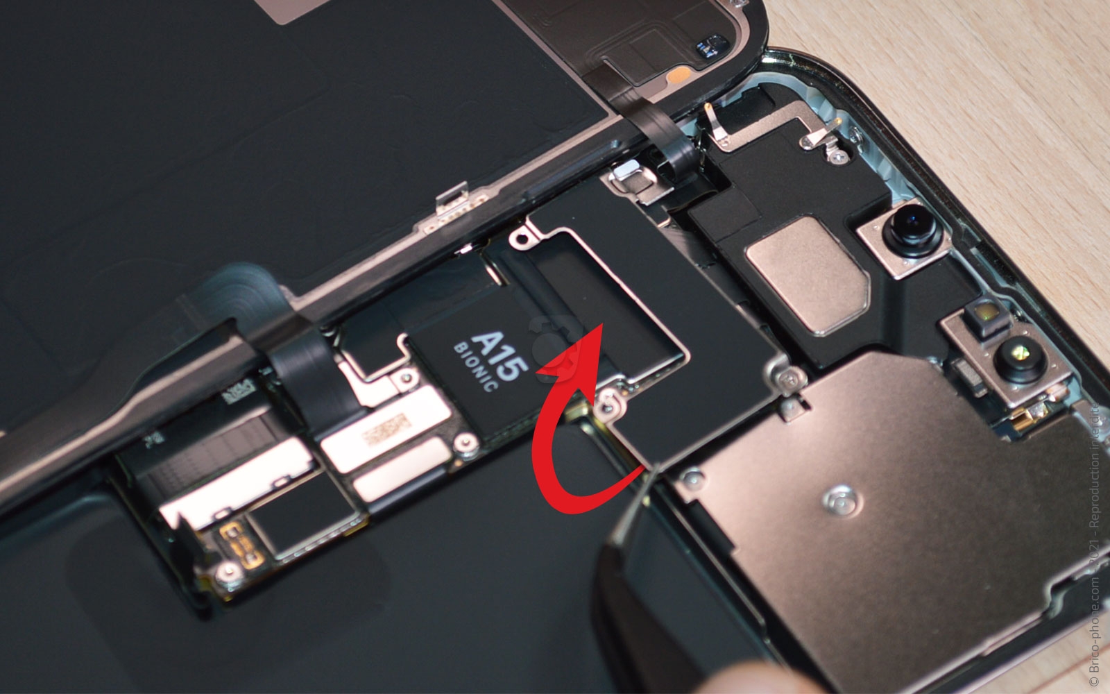 Comment changer le buzzer (HP interne) sur iPhone 13 Pro Max photo 3