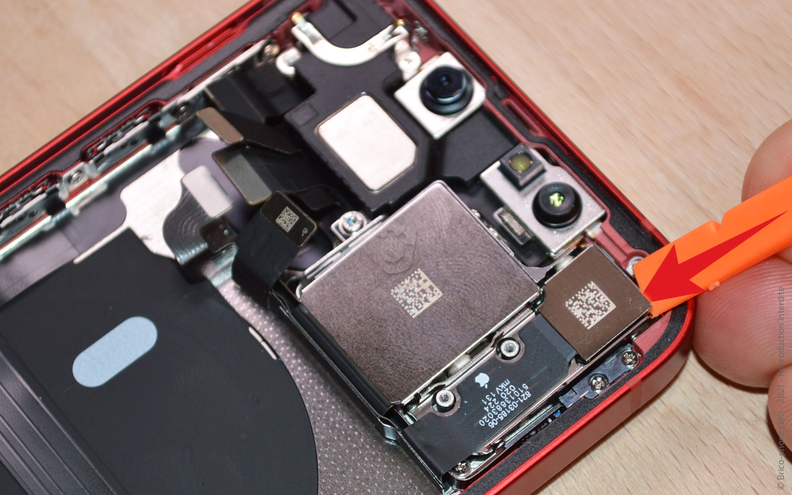 Démontage complet sur iPhone 13 Mini photo 3