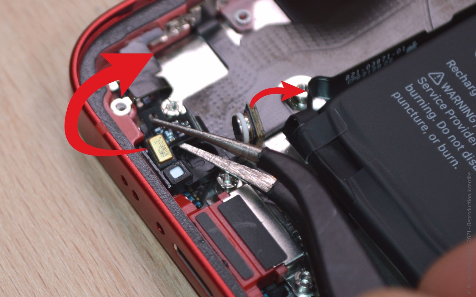 Changement du connecteur de charge sur iPhone 13 Mini photo 2