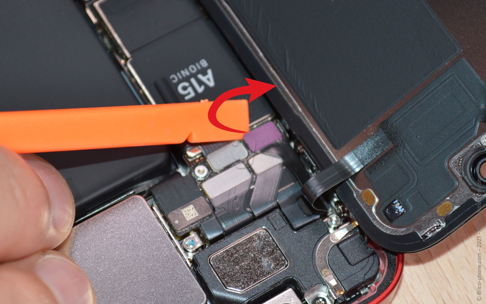 Changement du connecteur de charge sur iPhone 13 Mini photo 1