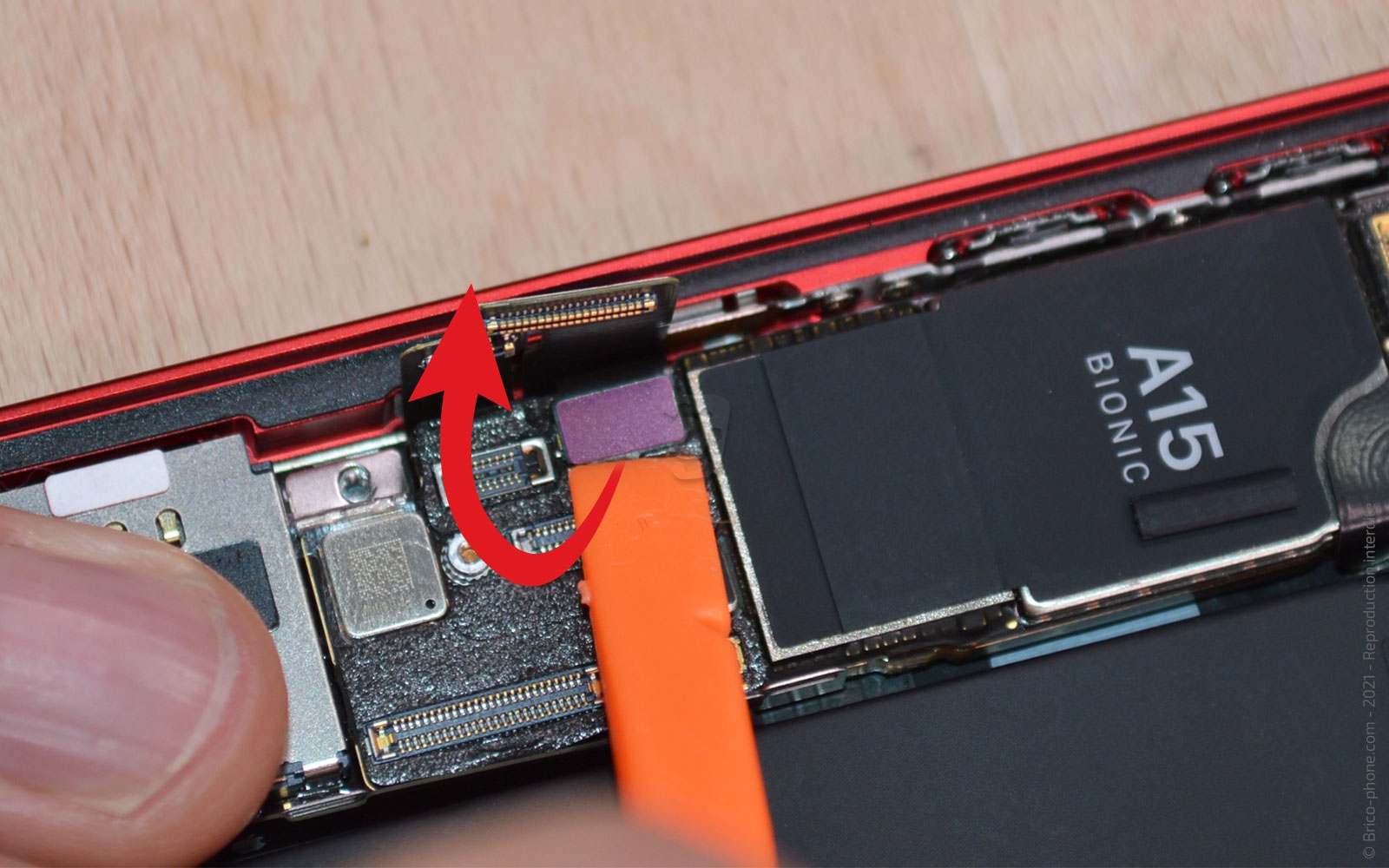 Changement haut-parleur interne et/ou caméra avant sur iPhone 13 Mini photo 4