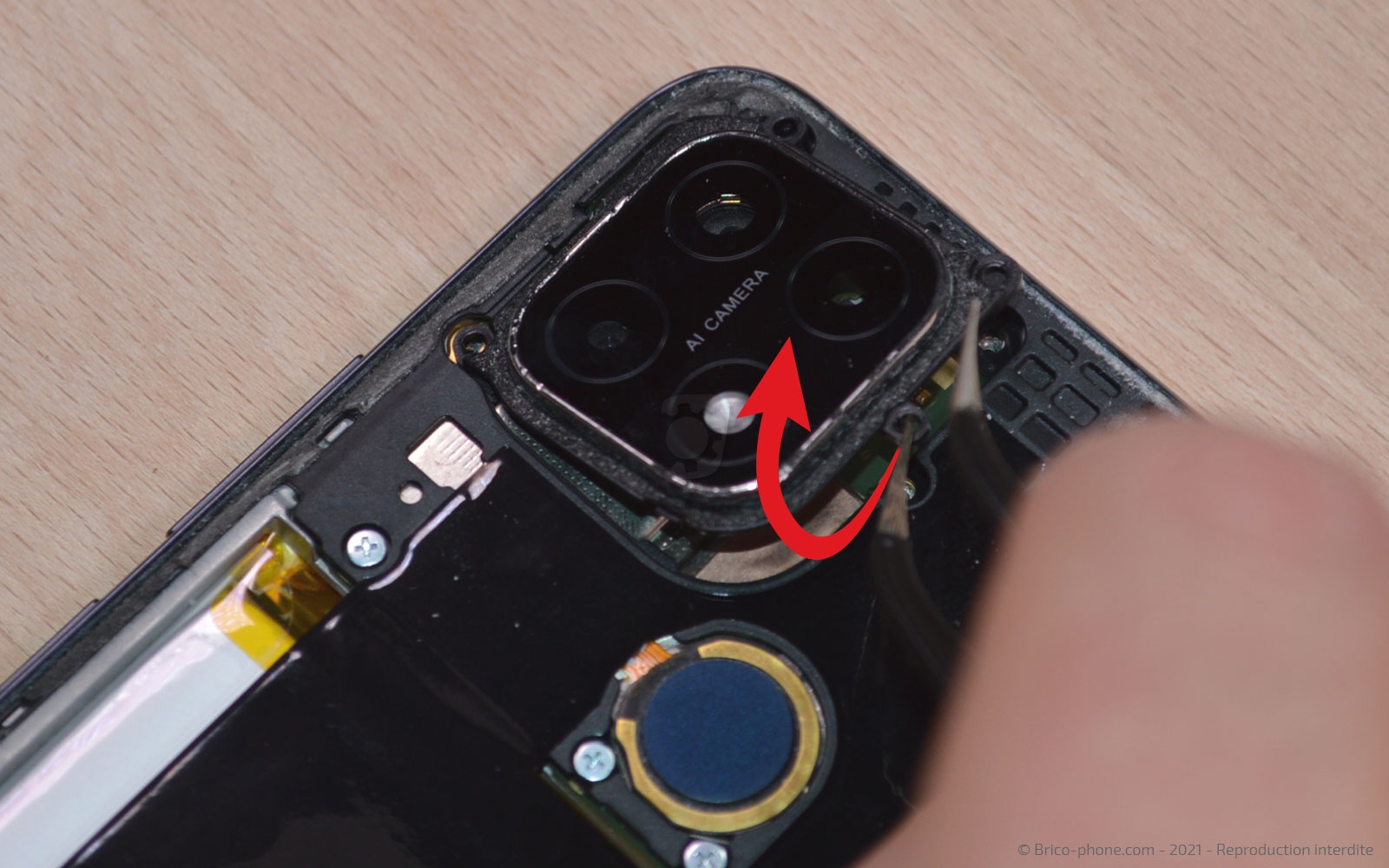 Changement de l'écran (vitre + LCD) sur A15 photo 2