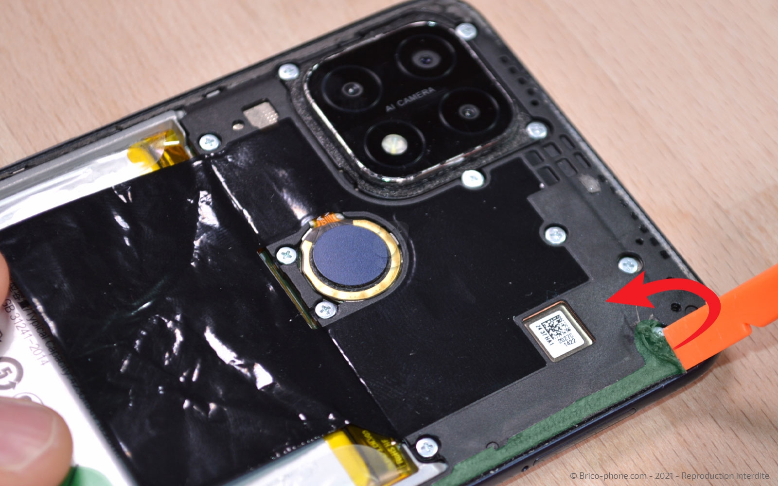 Changement de l'écran (vitre + LCD) sur A15 photo 2