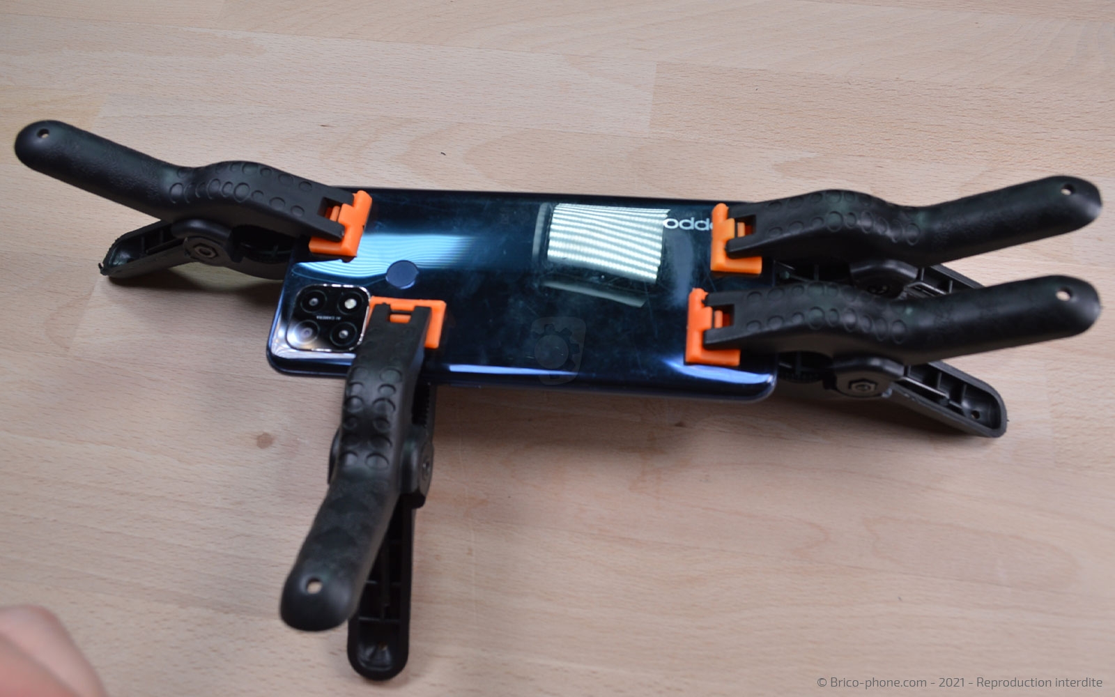 Changement du connecteur de charge sur A15 photo 2