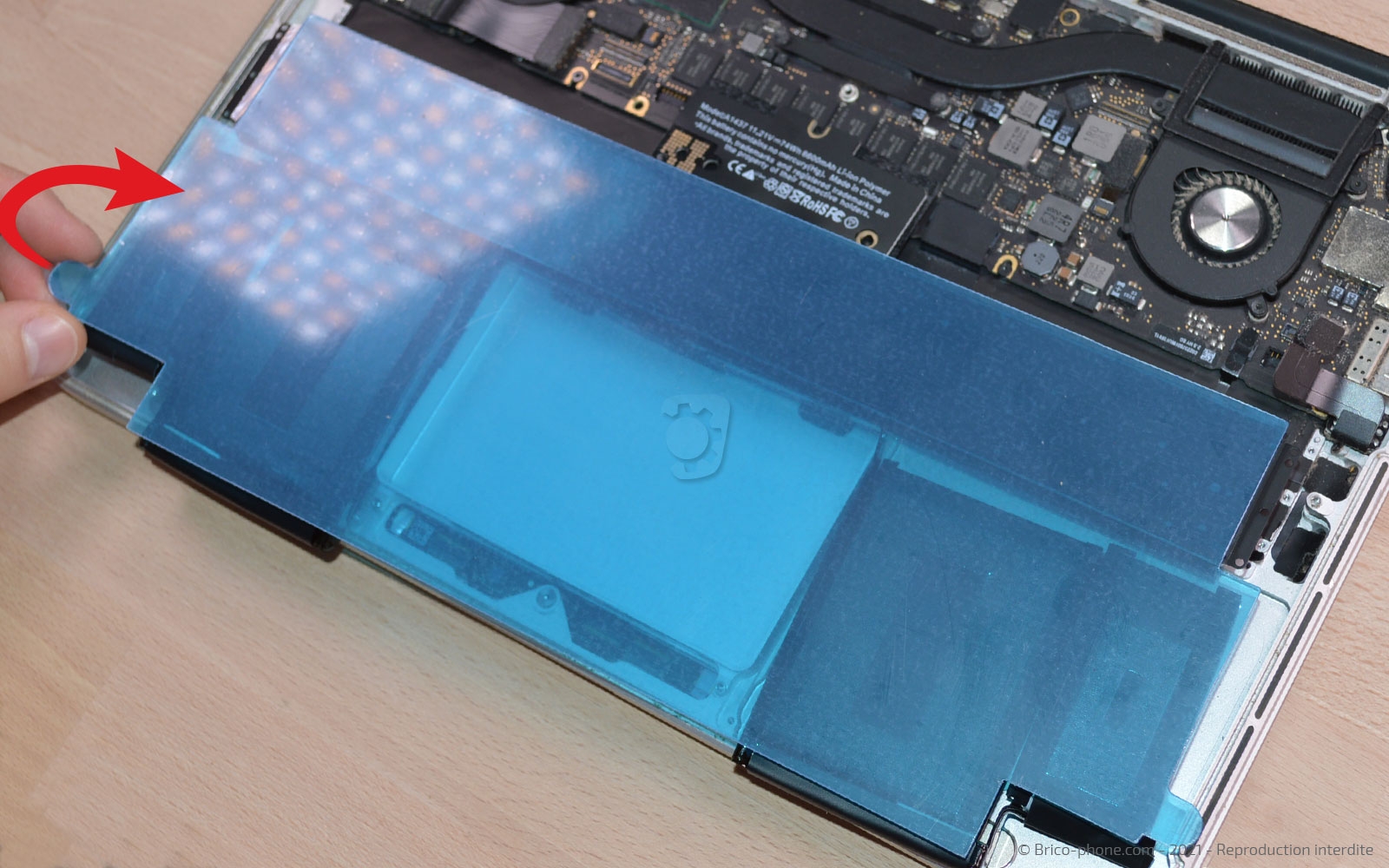 Changement de batterie sur Macbook Pro 13 pouces A1425 EMC 2672 - 2013 photo 1