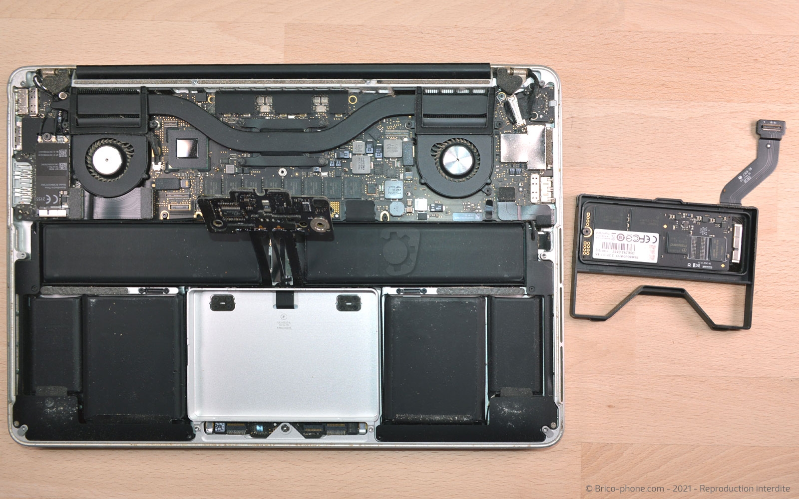 Changement de batterie sur Macbook Pro 13 pouces A1425 EMC 2672 - 2013 photo 3