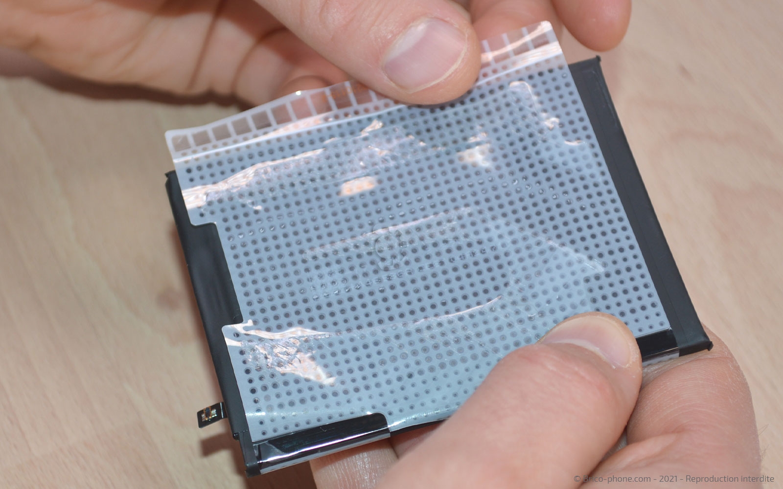 Comment changer la batterie sur Poco F3 photo 1