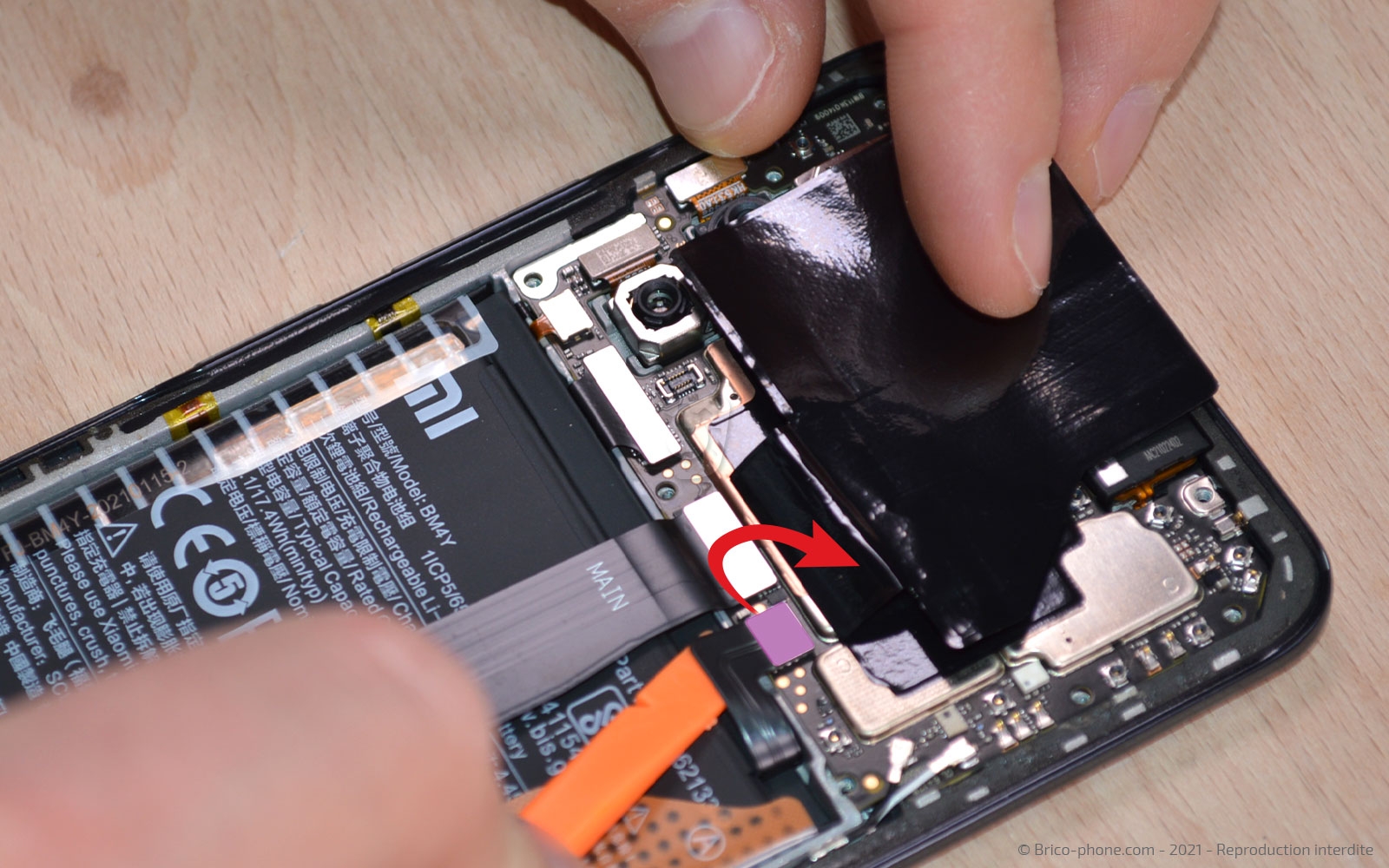 Comment changer la batterie sur Poco F3 photo 1