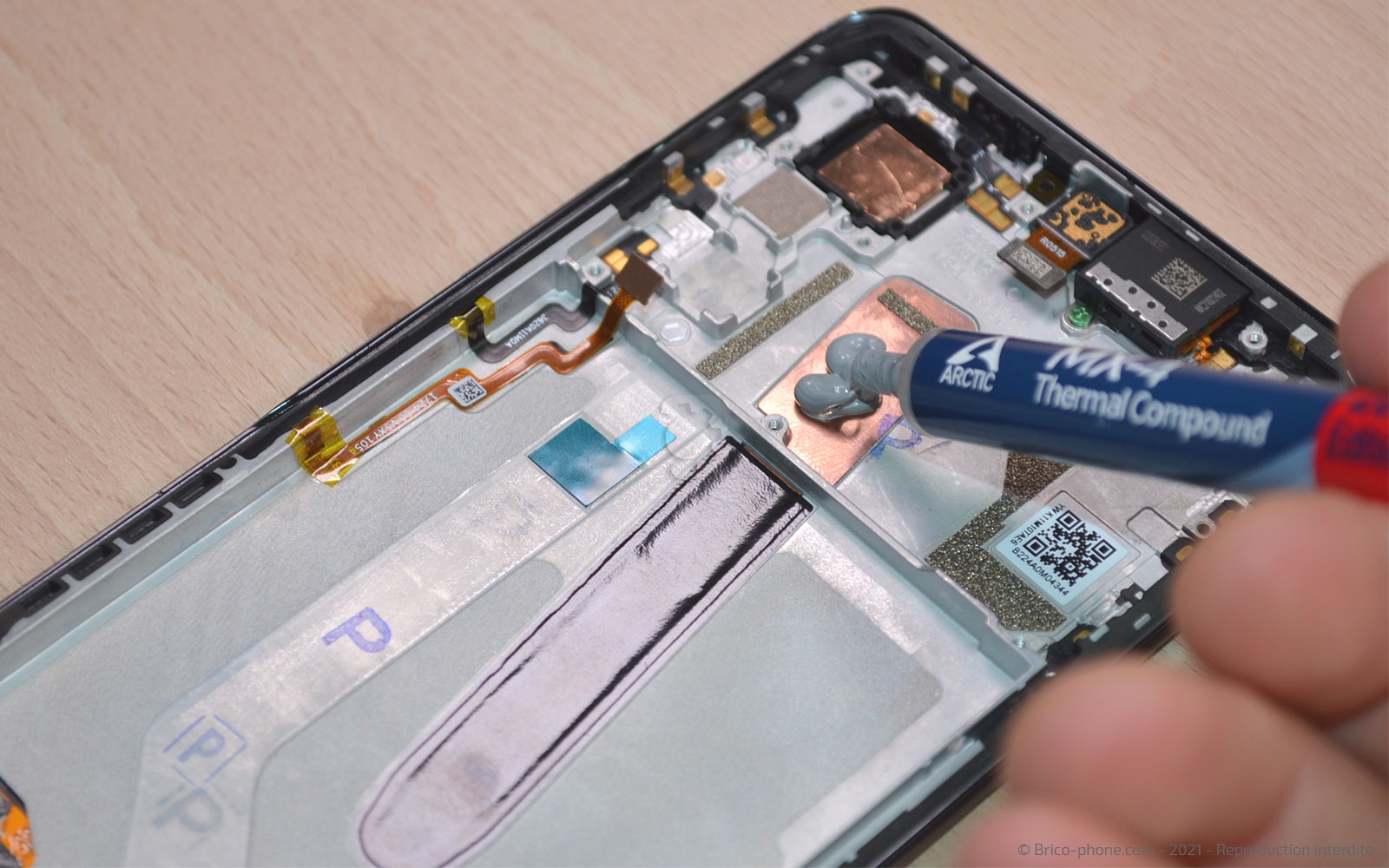 Comment changer le bloc écran sur Poco F3 photo 2