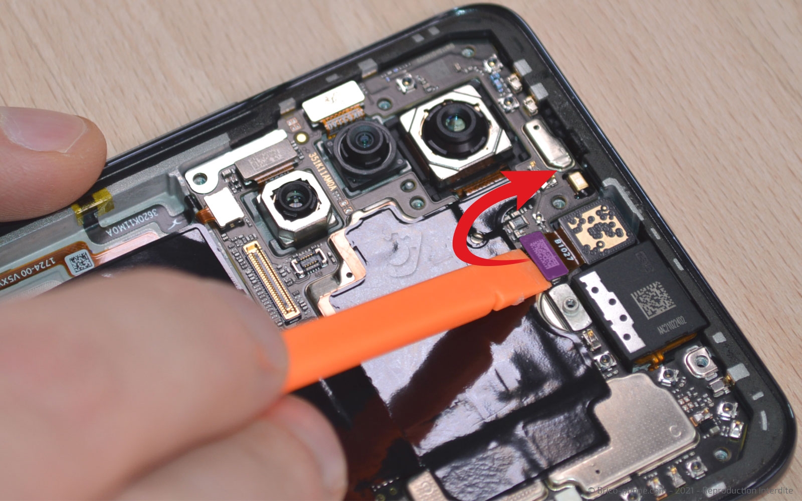 Comment changer le bloc écran sur Poco F3 photo 1