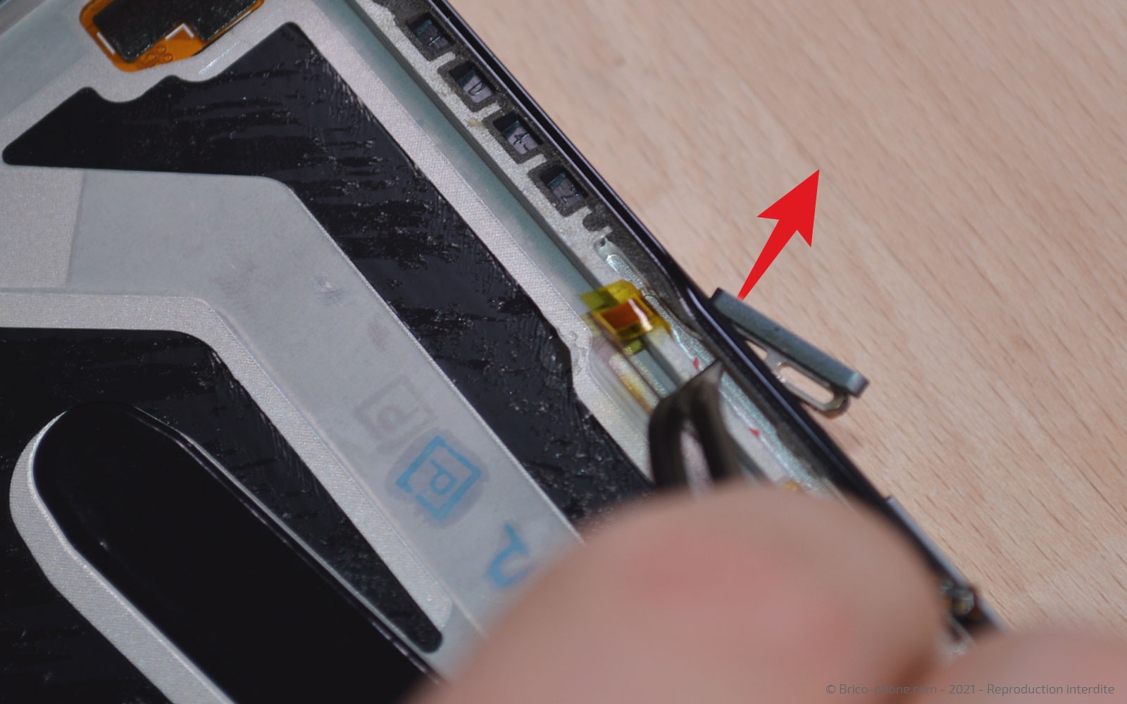 Comment changer le bloc écran sur Poco F3 photo 1