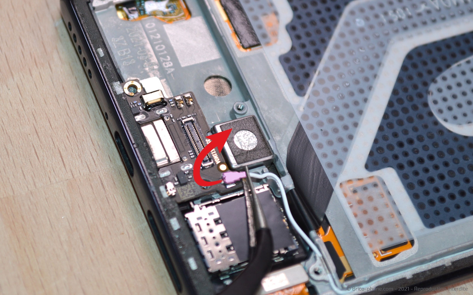 Comment changer le bloc écran sur Poco F3 photo 1