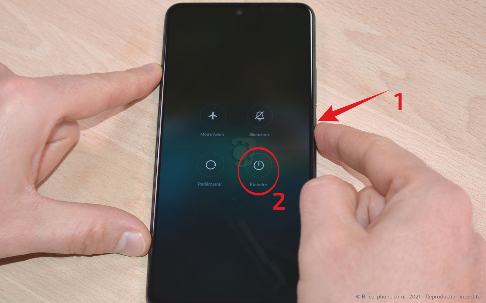 Comment changer la vitre arrière sur Poco F3 photo 1