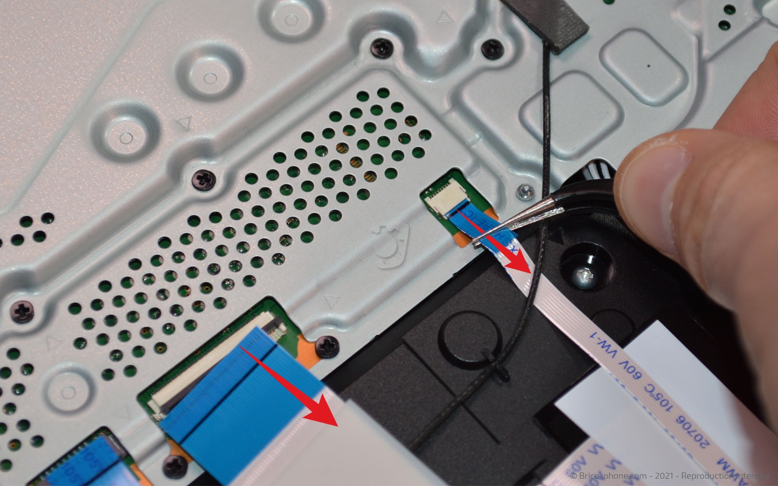 Démontage complet de la Console sur Playstation 4 SLIM photo 1