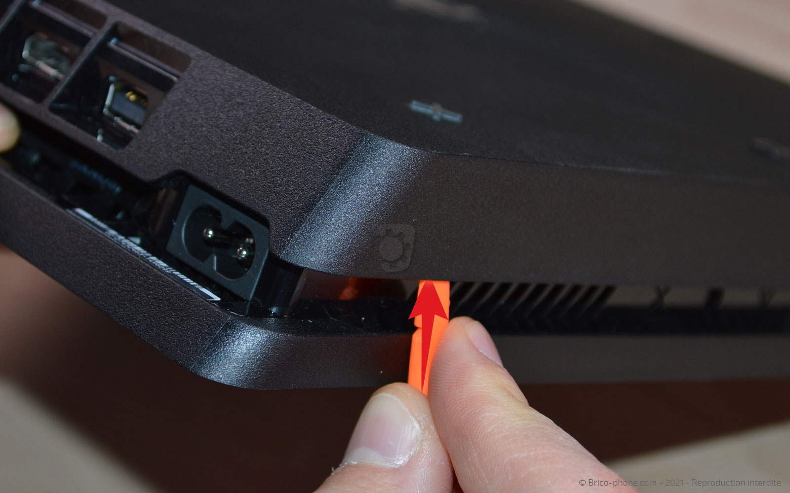 Démontage complet de la Console sur Playstation 4 SLIM photo 1