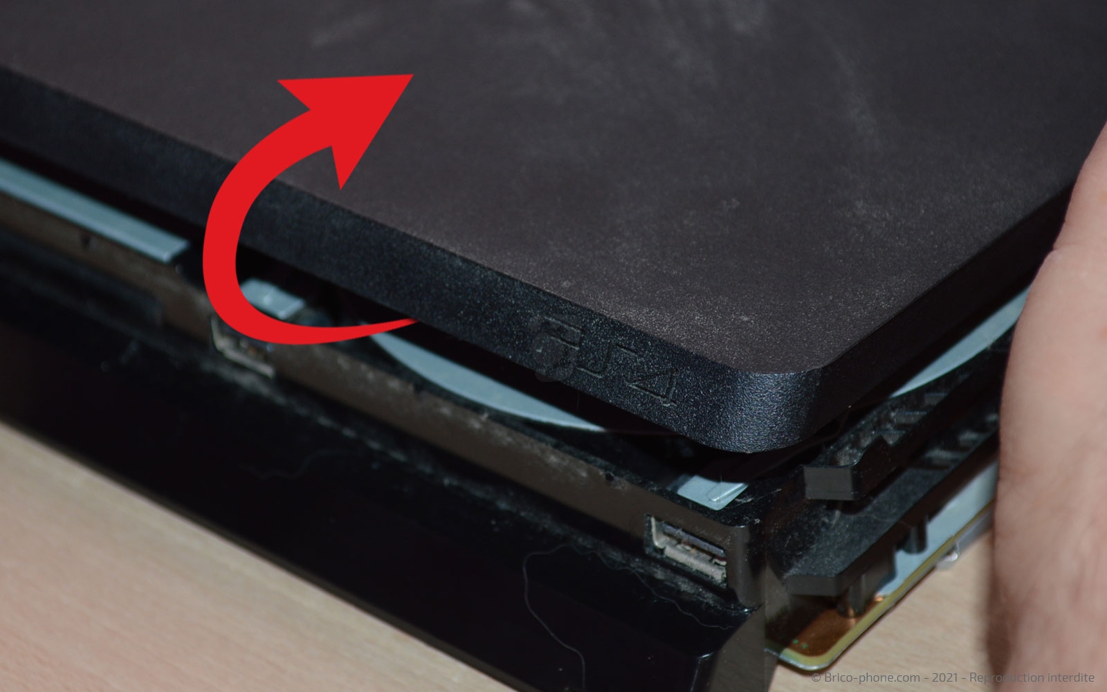 Démontage complet de la Console sur Playstation 4 SLIM photo 2