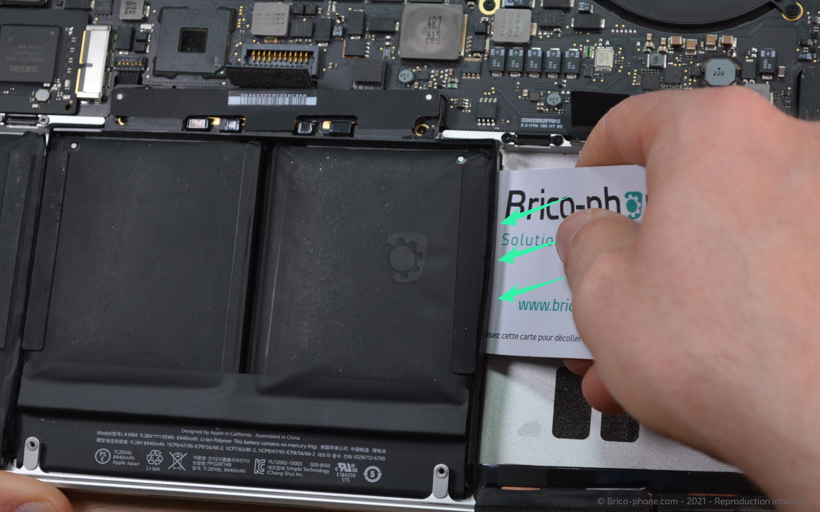 Changement de batterie sur Macbook Pro 15 pouces A1398 EMC 2745 - 2013 photo 1